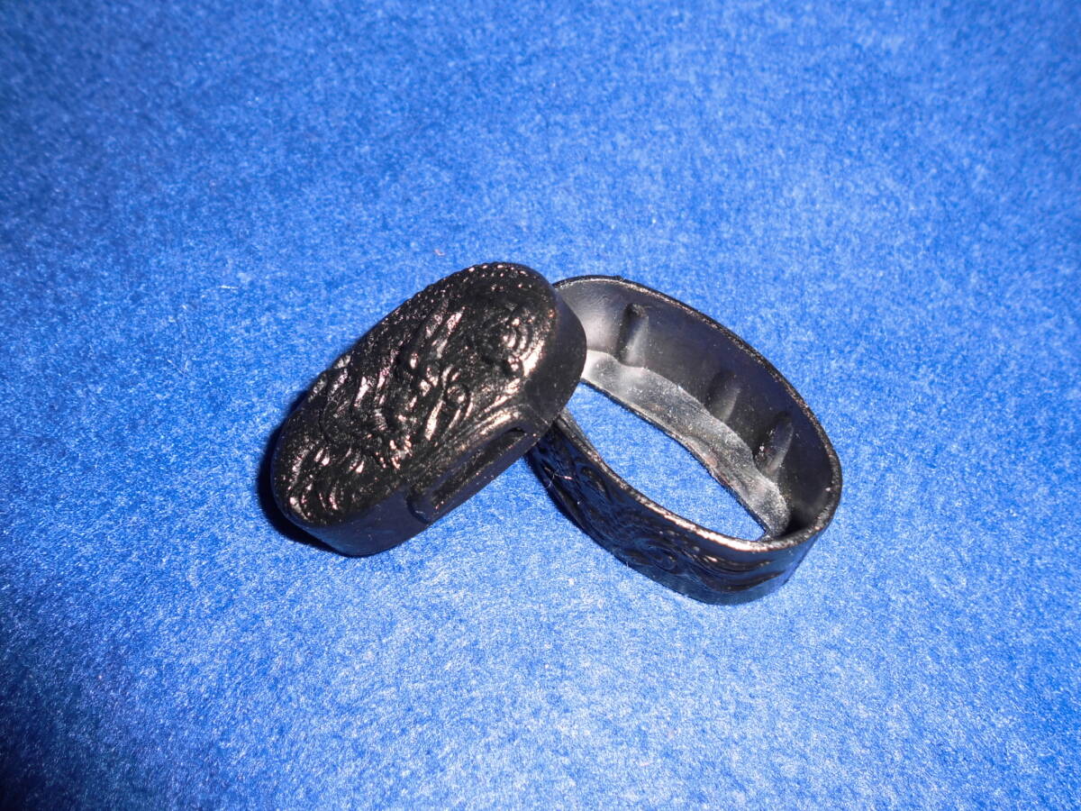 縁頭 『龍の図』 刀装具・刀剣・鍔・鞘・縁頭・目貫・小柄・笄・脇差・拵・武具拍卖