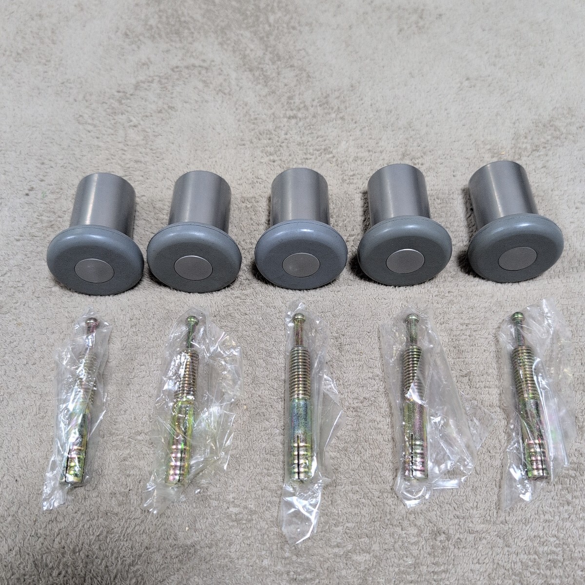 ジャンク品/長期保管品/中古/RYOBI/リョービ/戸当たり(床付け)/ドアストッパー/本体H52×Φ30mm/サテライトクローム/5個セット拍卖