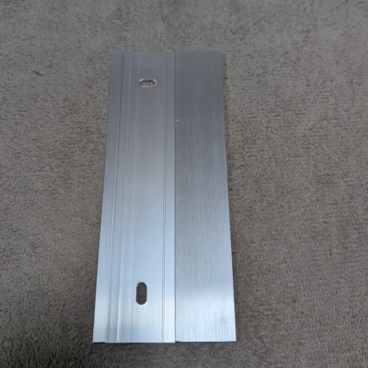 ジャンク品/長期保管品/中古/大建プラスチック/501J/室名札/ネームプレート/シルバー/H82×W205×D3.5mm拍卖