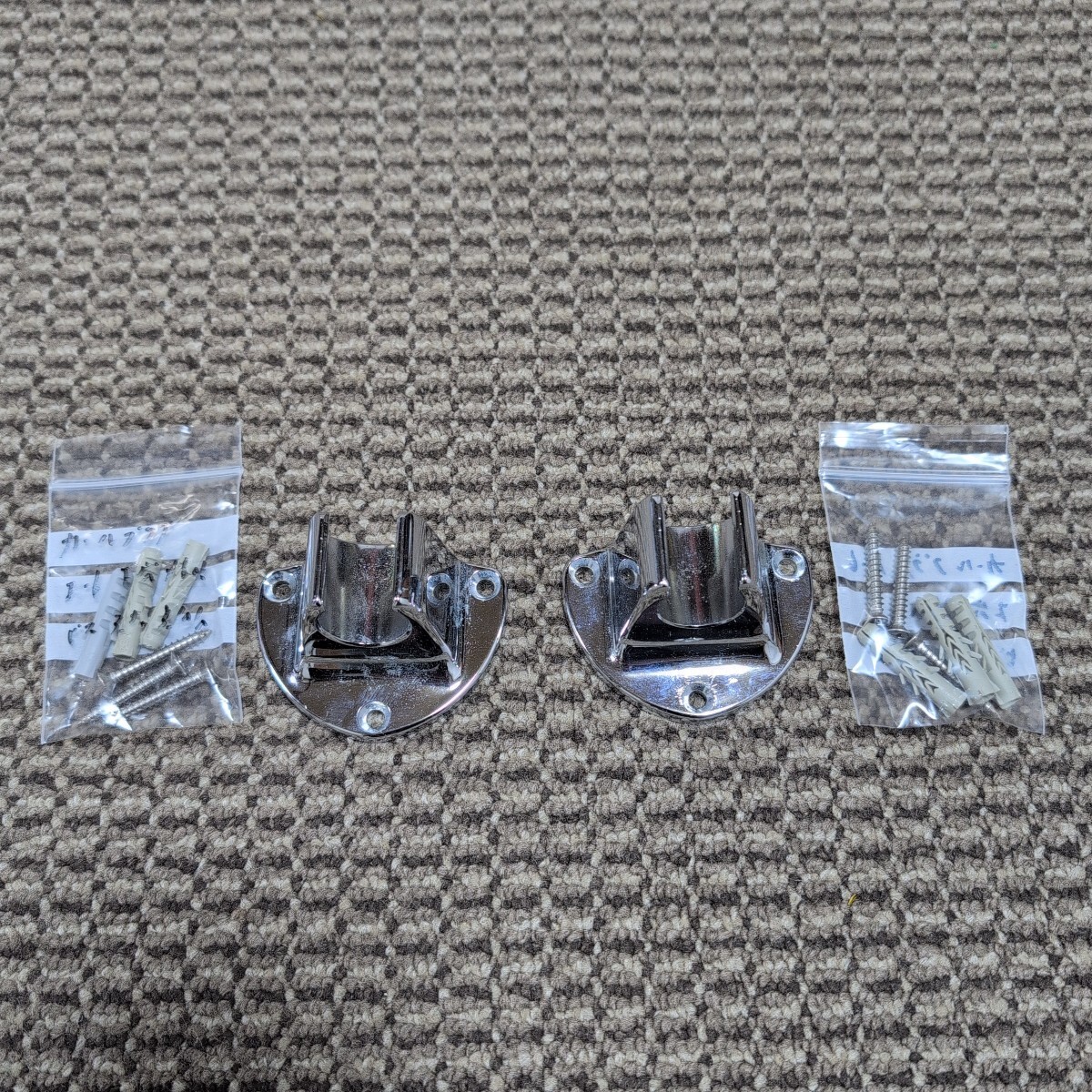 ジャンク品/長期保管品/中古/KAKUDAI/カクダイ/シャワーフック/品番不明/シャワー掛具/フックΦ20mm/W67×H50×D38mm/2個セット拍卖