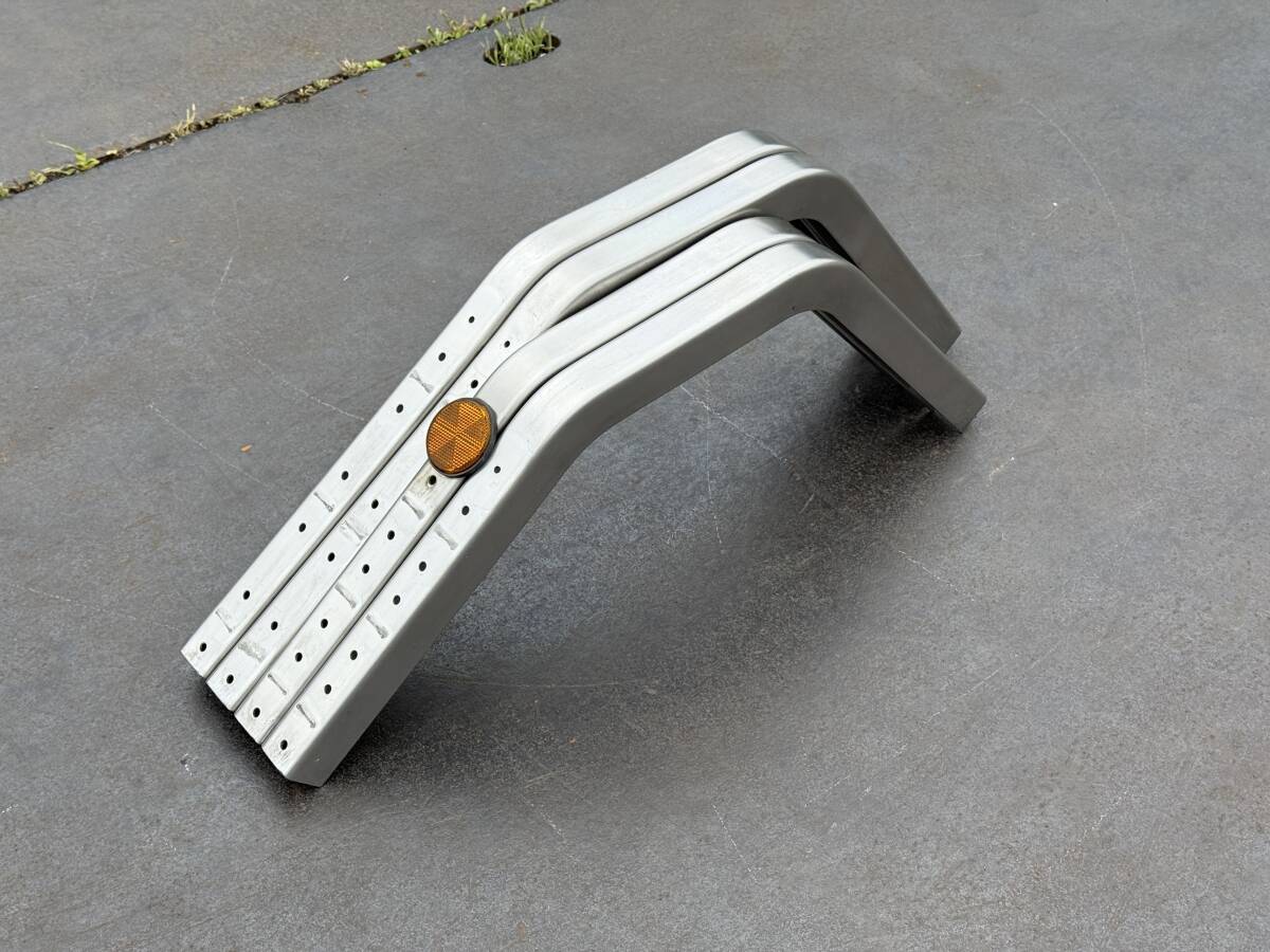 ブラケット★3段式★4本★ステンレス製★610(540)mm×465mm★リアサイドバンパー用★リアサイドガード用★取付ステー★スWリ17D拍卖