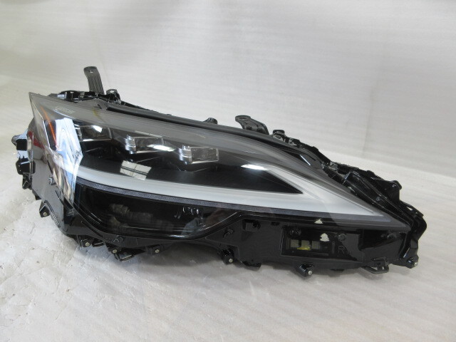 良品 レクサス LS VXFA50/GVF50 後期 純正 LED 右 ヘッドライト拍卖
