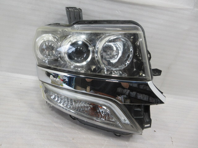 ホンダ N BOX カスタム JF1/JF2 前期 純正 青LED HID 右 ヘッドライト拍卖