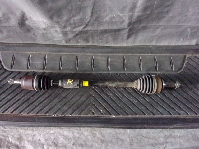 【2692】NBOXスラッシュ JF1 2017年式 S07A 右ドライブシャフト 44305-TY5-J01 棚A2-7拍卖