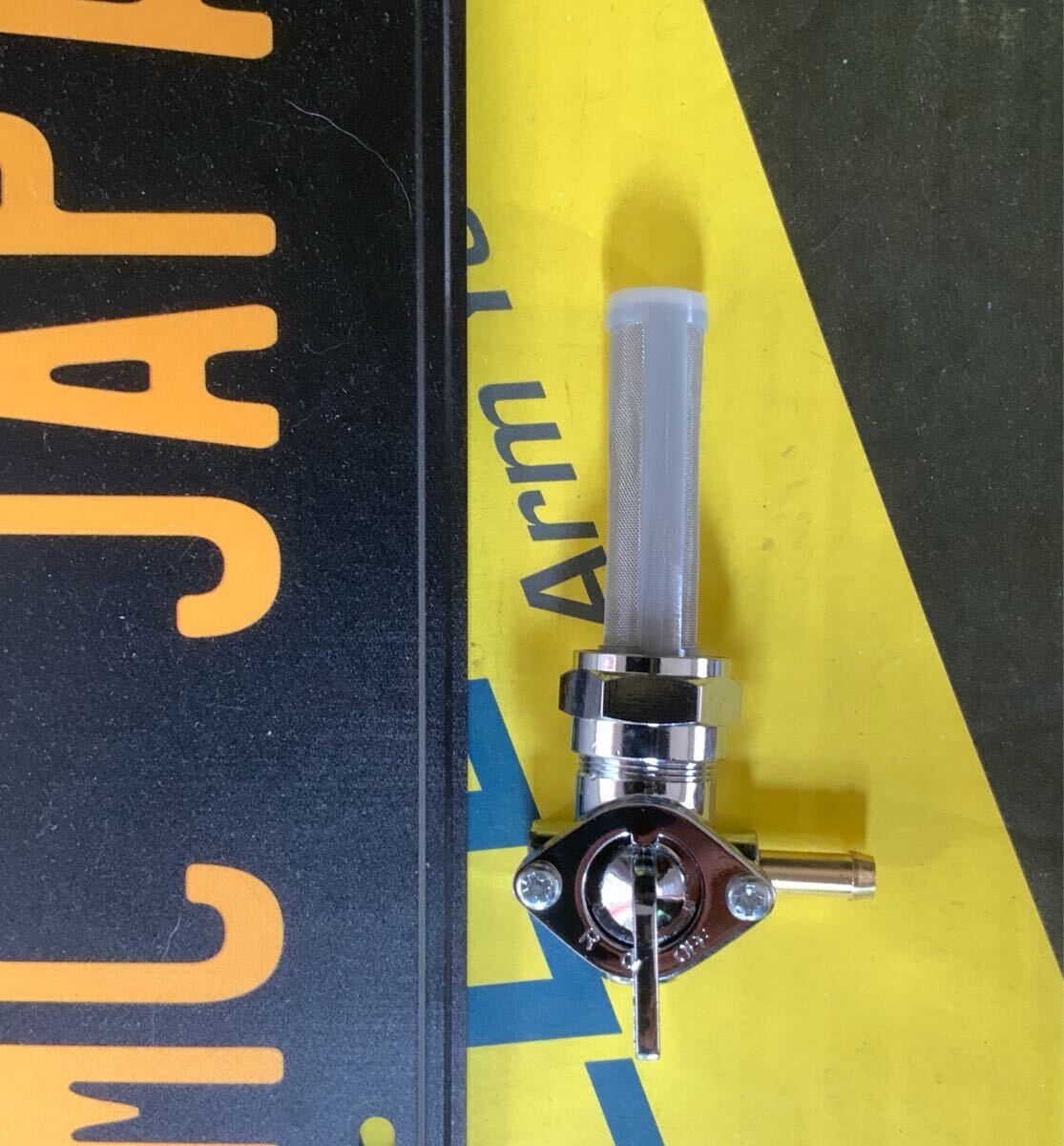 ハーレー フューエルコック 右出し 拍卖