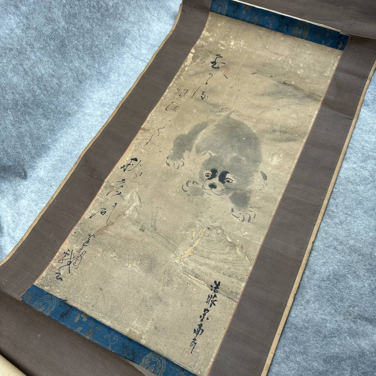 【模写】二作家 合作 俳人 俳句 仔犬蟷螂図 水墨画 掛軸 古作 美術品 犬 掛け軸 骨董 アンティーク 古美術 作者不明 江戸前後 (RA-383)拍卖