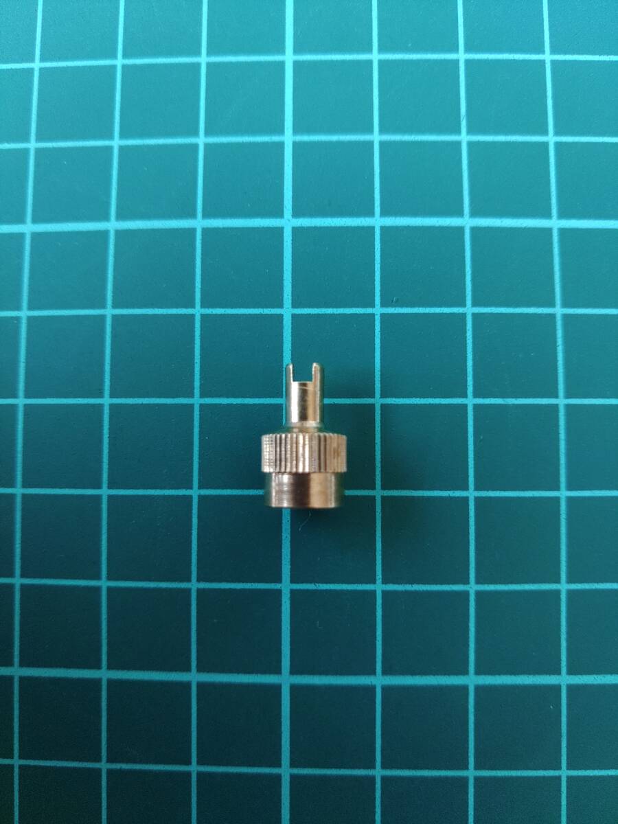 送料無料 虫回し付き エアバルブ キャップ 検) タイヤ トラクター 耕運機 トレーラー フローター 浮き輪 農機具 拍卖