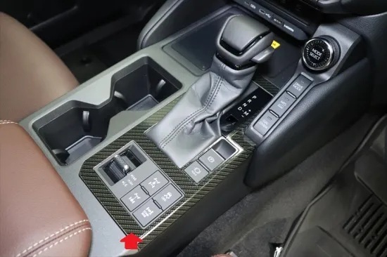 《ランクル250》【アウトレット価格】ランクル250 シフトパネルシート (カーボンシート)拍卖