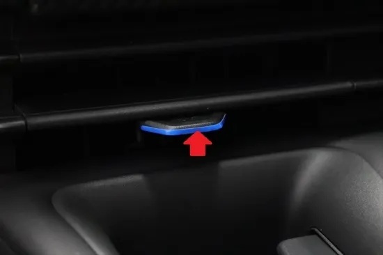 《セレナC28》【アウトレット価格】セレナC28 エアコンダクトフィンシート (カーボンシート)拍卖