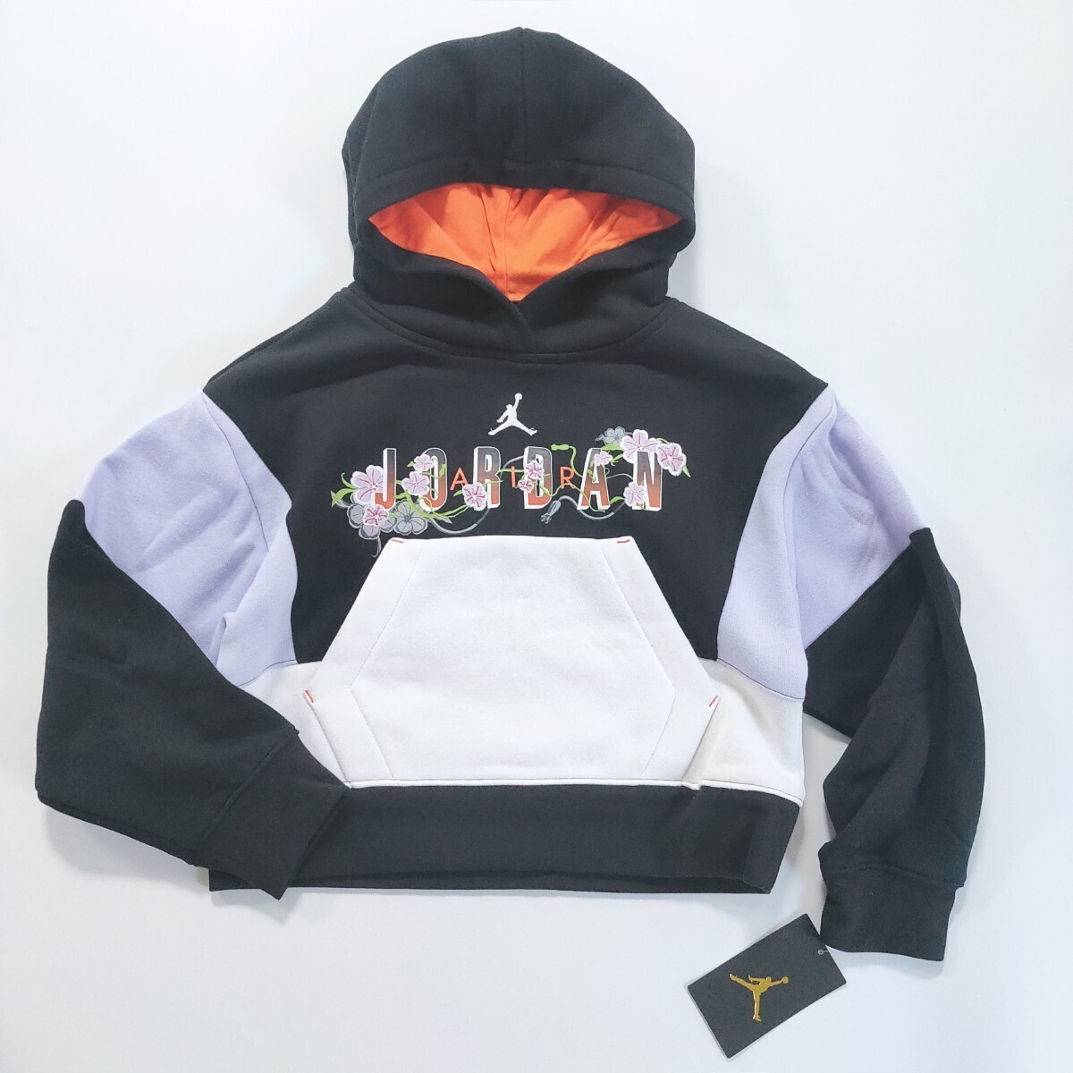 訳あり新品 Jordan 花柄 パーカー 130㎝ キッズ ブラック スウェット プルオーバーパーカー Sサイズ 子供服 ジョーダン拍卖