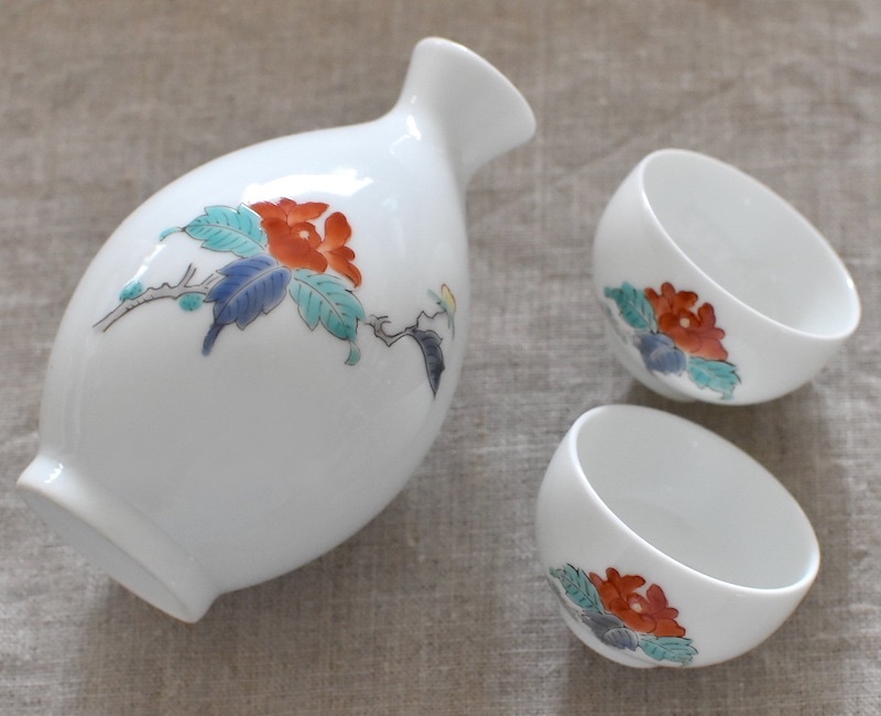 仁和窯(仁窯・旧 柿右衛門焼合資会社)酒器セット(徳利,お猪口2個)拍卖