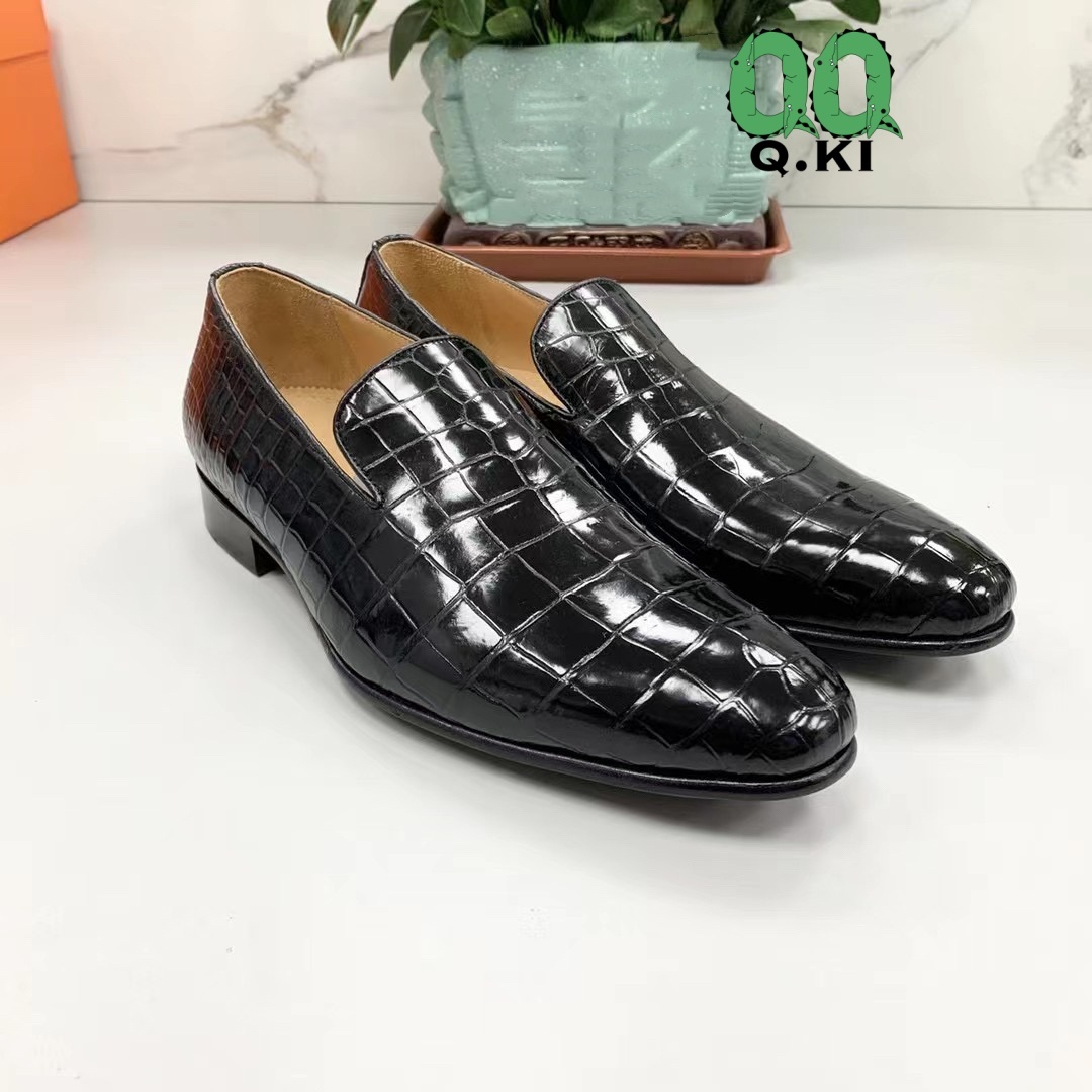 人気モデル 総クロコダイル 腹部センター取り ワニ革本物 カジュアル 軽く履き良い メンズ ビジネスシューズ 通勤 幅広25.0-27.0拍卖