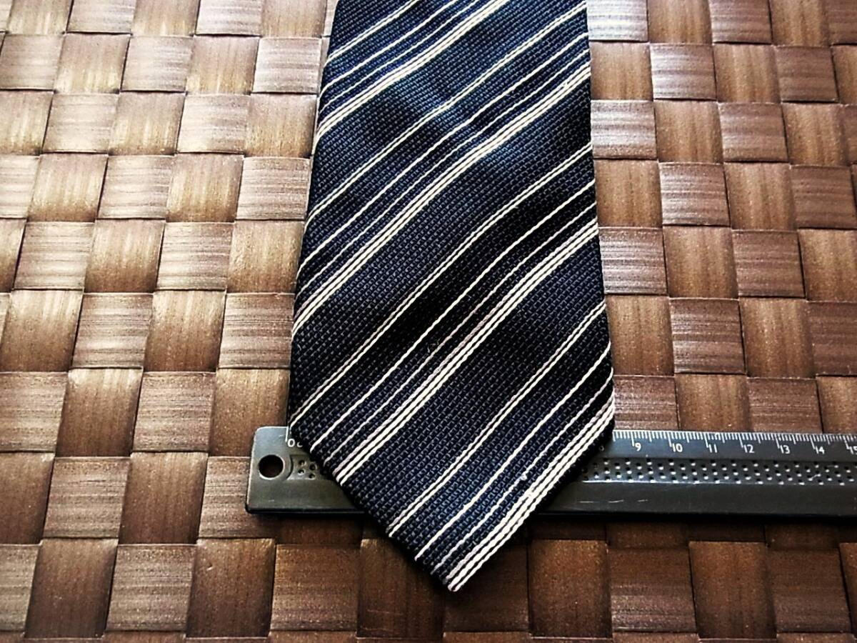 【特選】2247 美品【人気の細ナロータイ】メイル&コー「MALE&Co.」(メール&コー)ネクタイ・シルク100%■202504拍卖