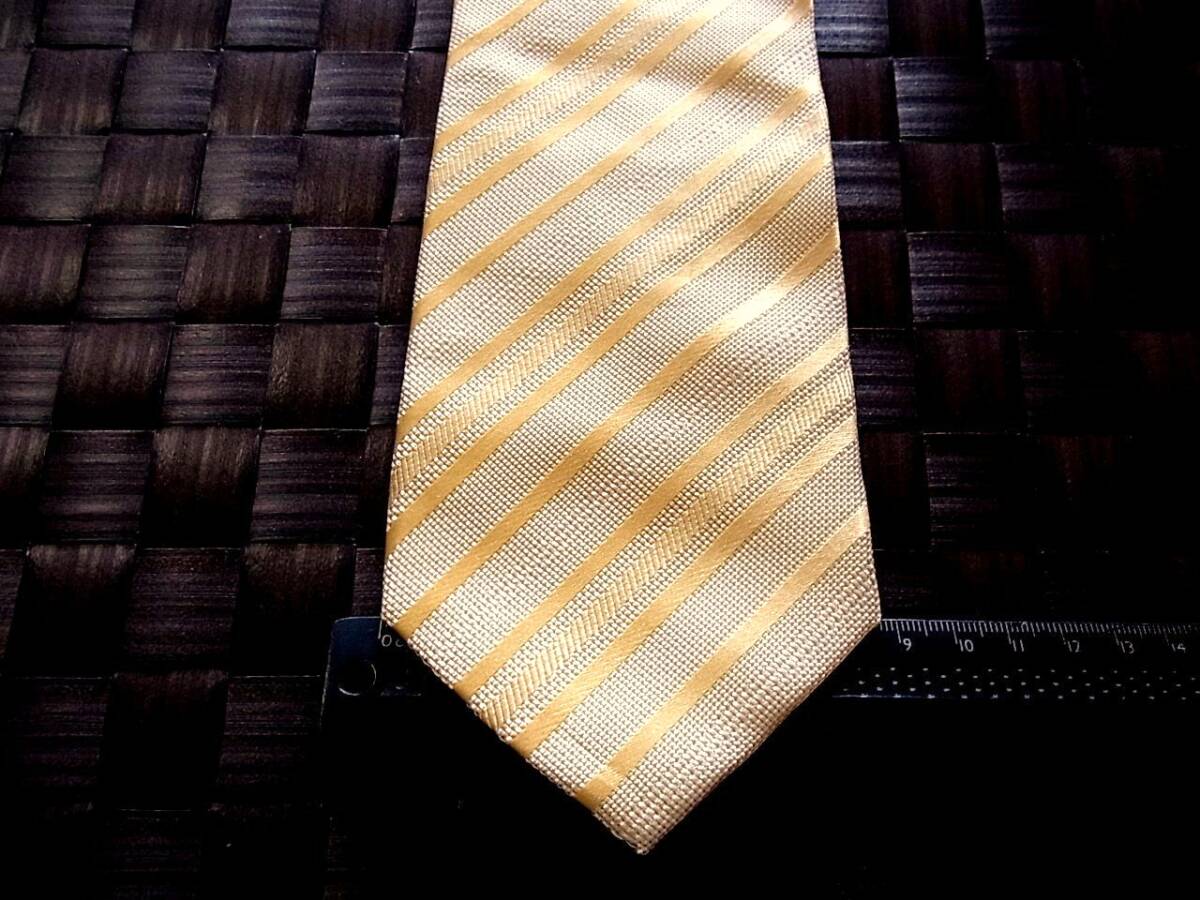 【特選】2249 美品【人気の細ナロータイ】メイル&コー「MALE&Co.」(メール&コー)ネクタイ・シルク100%■202504拍卖