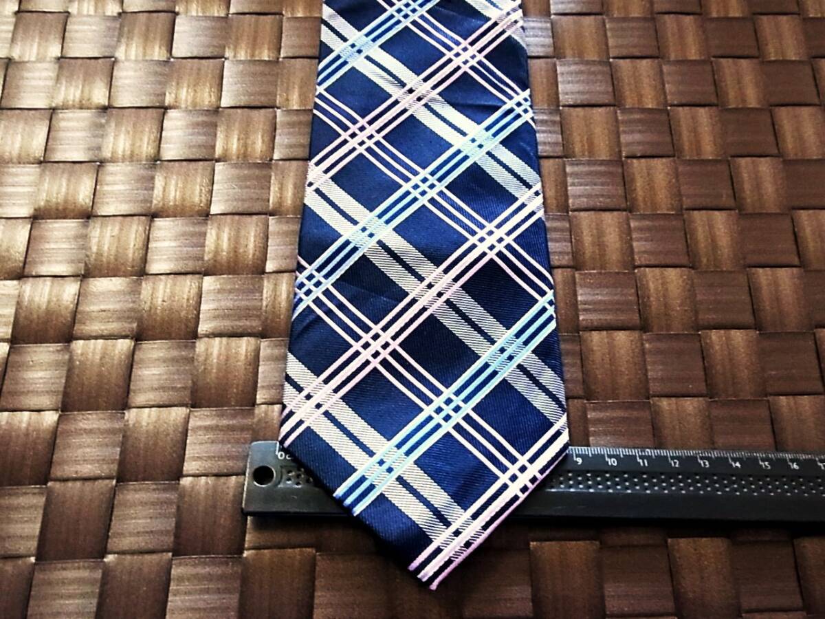 【特選】2256 美品【人気の細ナロータイ】メイル&コー「MALE&Co.」(メール&コー)ネクタイ・シルク100%■202504拍卖