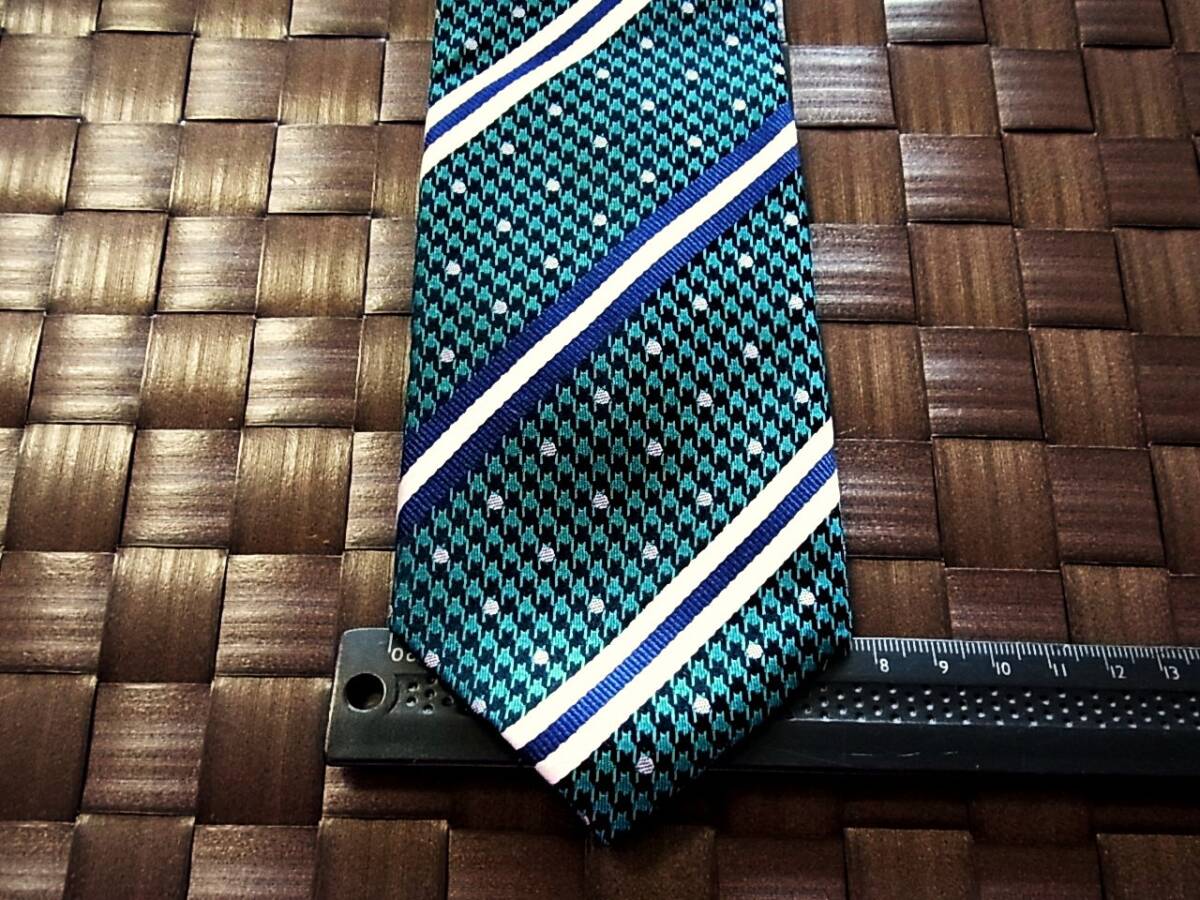 【特選】2362 美品【人気の超細ナロータイ】メイル&コー「MALE&Co.」(メール&コー)ネクタイ・シルク100%■202504拍卖