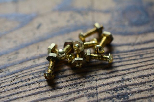NO.1102 古いマイナスボルト・ナット 真鍮 丸頭 W1/8×12mm 6本SET 検索用語→A50gM3相当アンティークビンテージ古道具真鍮金物ソケット拍卖