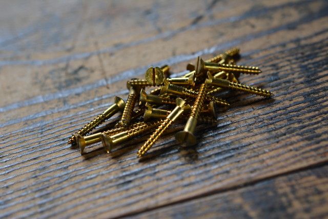 NO.0006 古いマイナス木ネジ 真鍮 皿頭 25mm 12本SET 未使用 デッドストック 検索用語→A50gアンティークビンテージ古道具真鍮金物本棚椅子拍卖