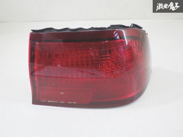 【レンズ割れ無し!!】 日産 純正 JHY33 Y33 レパード テールライト テールランプ 右 片側のみ KOITO 220-63420 即納 棚8-2拍卖