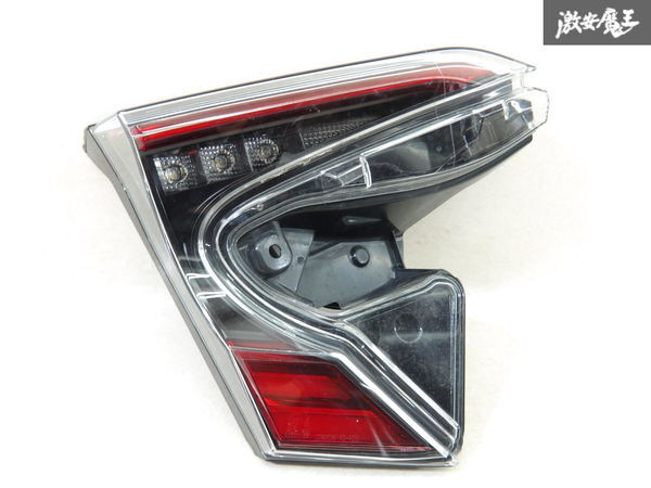 【点灯OK!!】トヨタ 純正 ZYX10/NGX50/NGX10 C-HR CHR 前期 LED テールライト テールランプ 片側のみ KOITO 10-105 即納 棚8-3拍卖