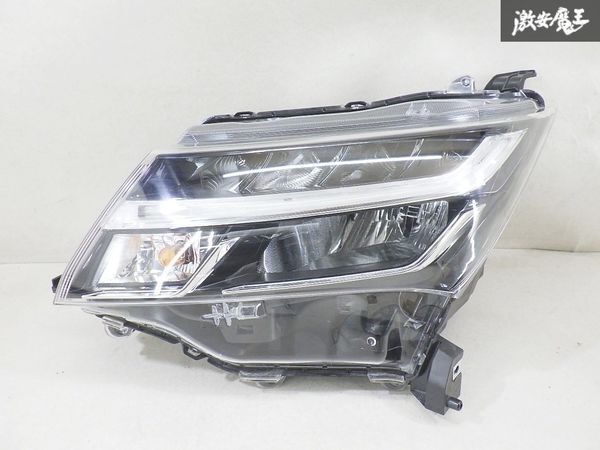 【LED点灯OK!】 トヨタ 純正 M900A タンク 前期 LED ヘッドライト ヘッドランプ STANLEY W3917 片側のみ 即納 棚14-5拍卖