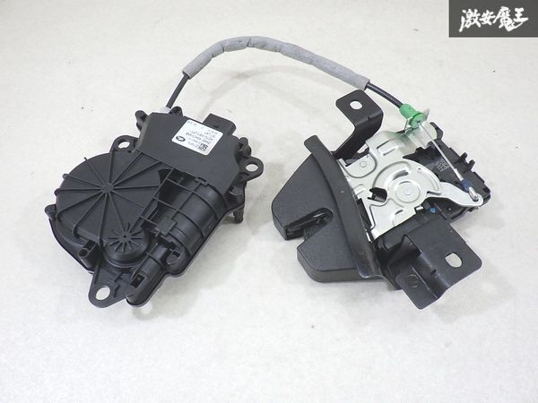 【実働外し!!】 ランドローバー 純正 L405 レンジローバー ヴォーグ 2014年 リアゲート キャッチ ロック 左側? 404C10AB 442A67BC 棚9-2-J拍卖