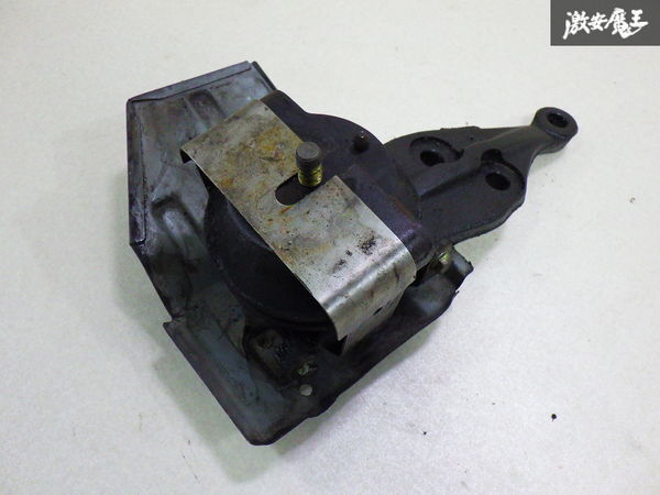 【ストア出品!】 MAZDA マツダ 純正 FD3S RX-7 RX7 4型 に使用 13B-REW 13B エンジンマウント 1個 即納 在庫有 棚H-2拍卖