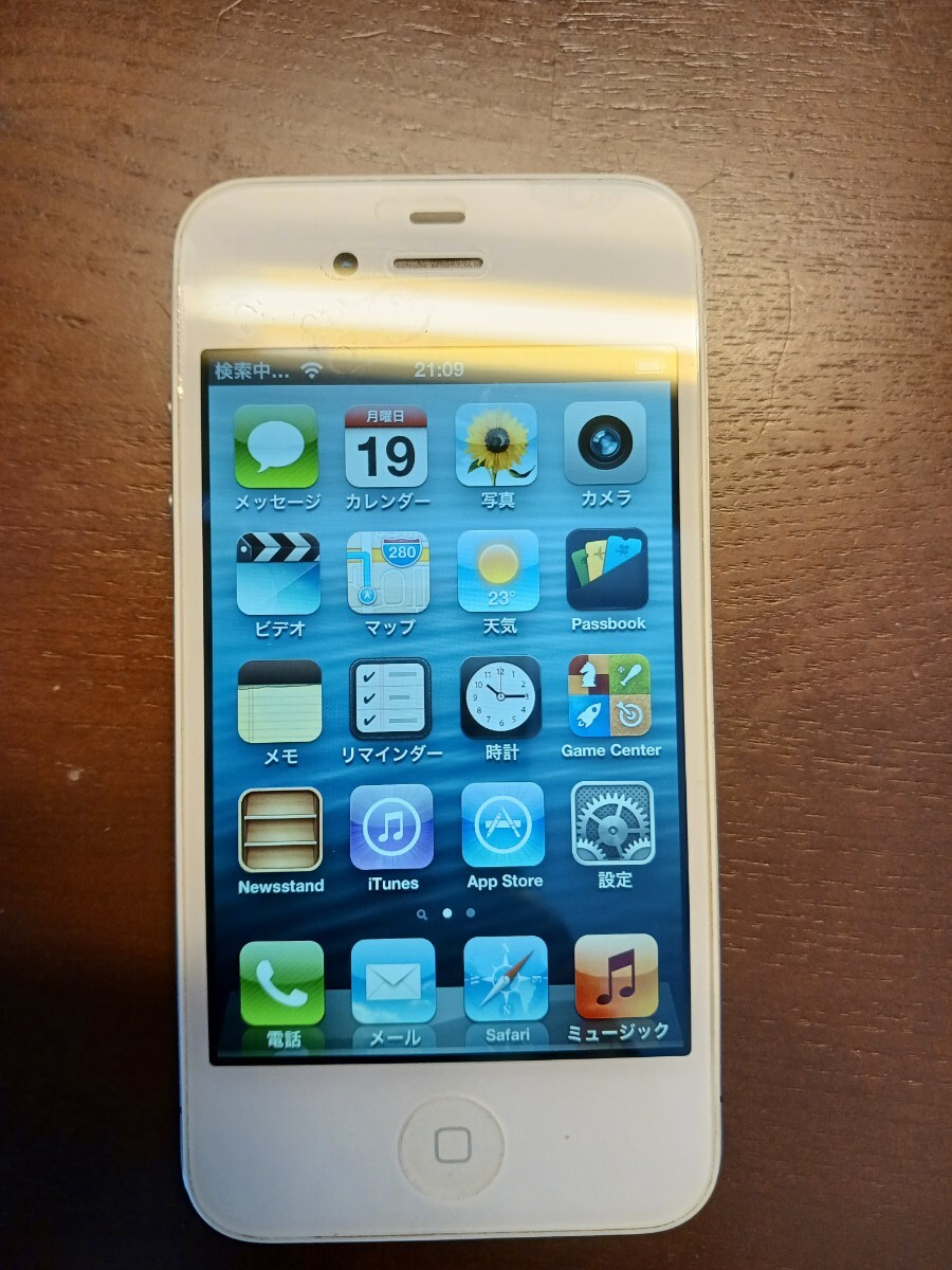 美品 iPhone 4S 32GB ホワイト A1387 MD246J/A 白ロム Apple拍卖