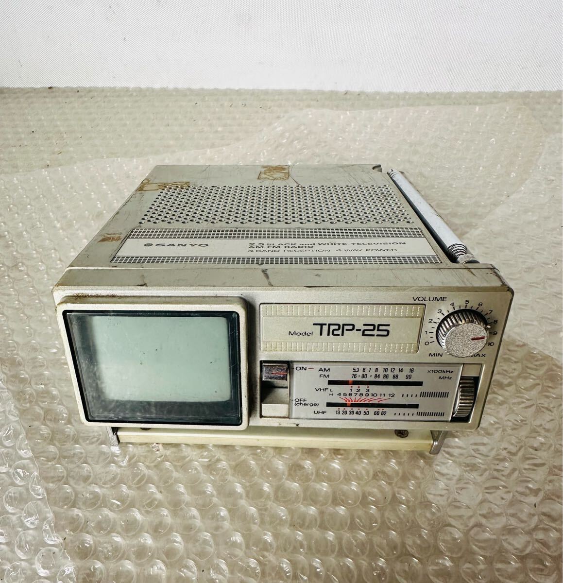 昭和レトロ SANYO TRP-25 2.5白黒テレビ AM/FMラジオ【ジャンク品】拍卖