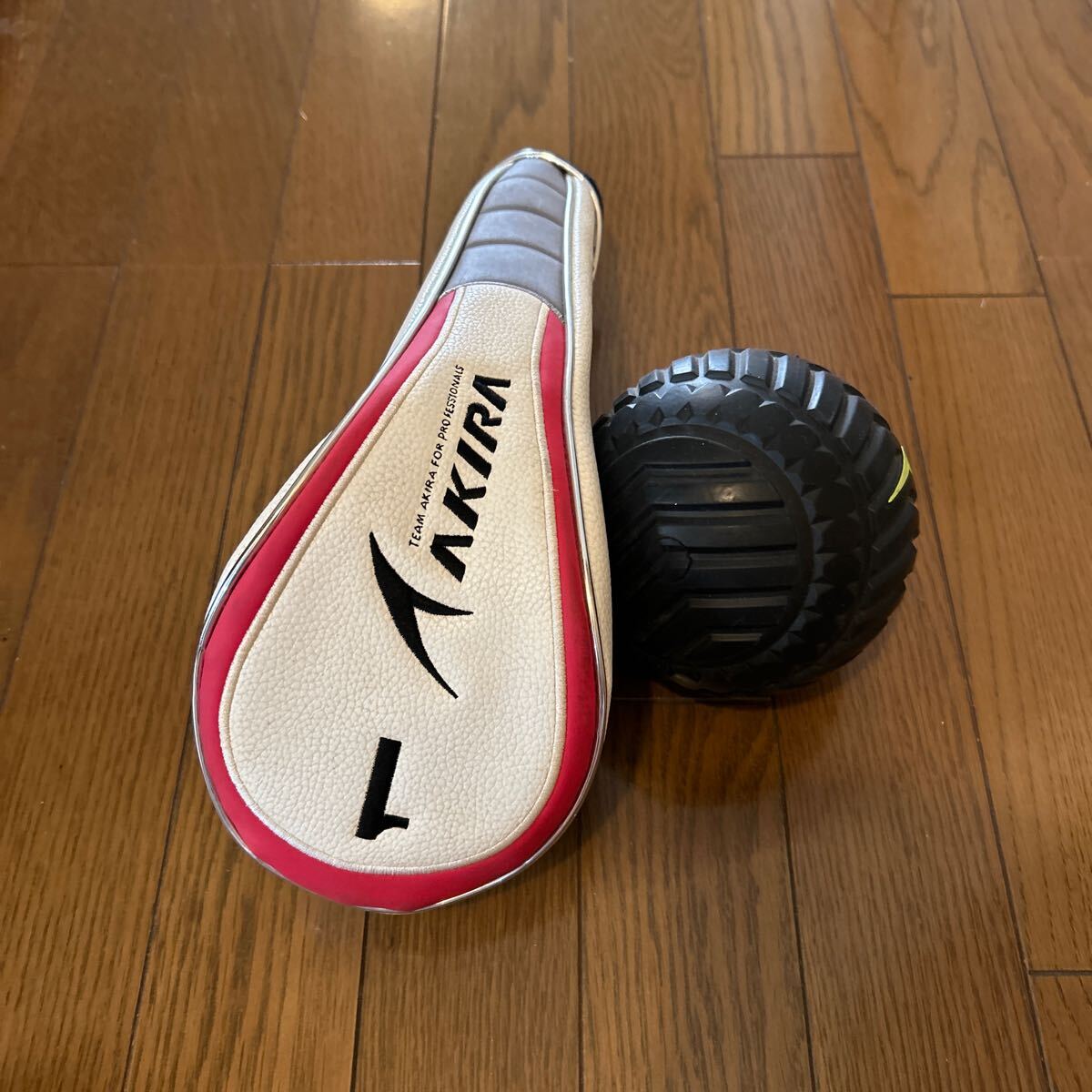 お探しの方。郵送料込み。アキラ AKIRA ドライバー ヘッドカバー ①拍卖