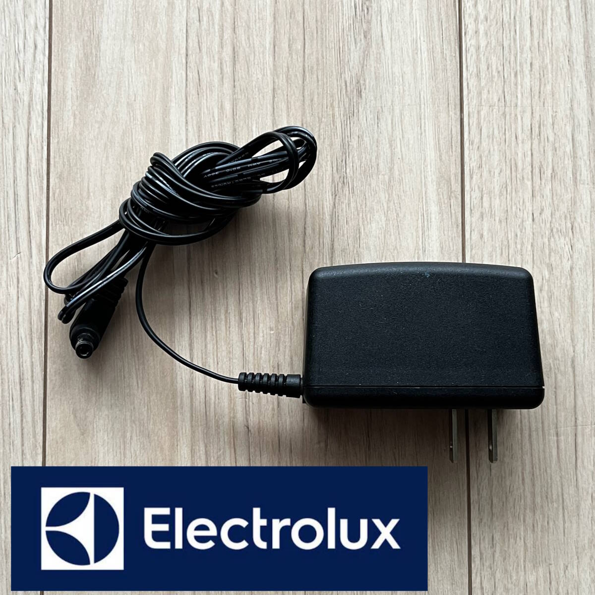 #744)PUREi9 エレクトロラックス ACアダプター 電源アダプター electrolux拍卖