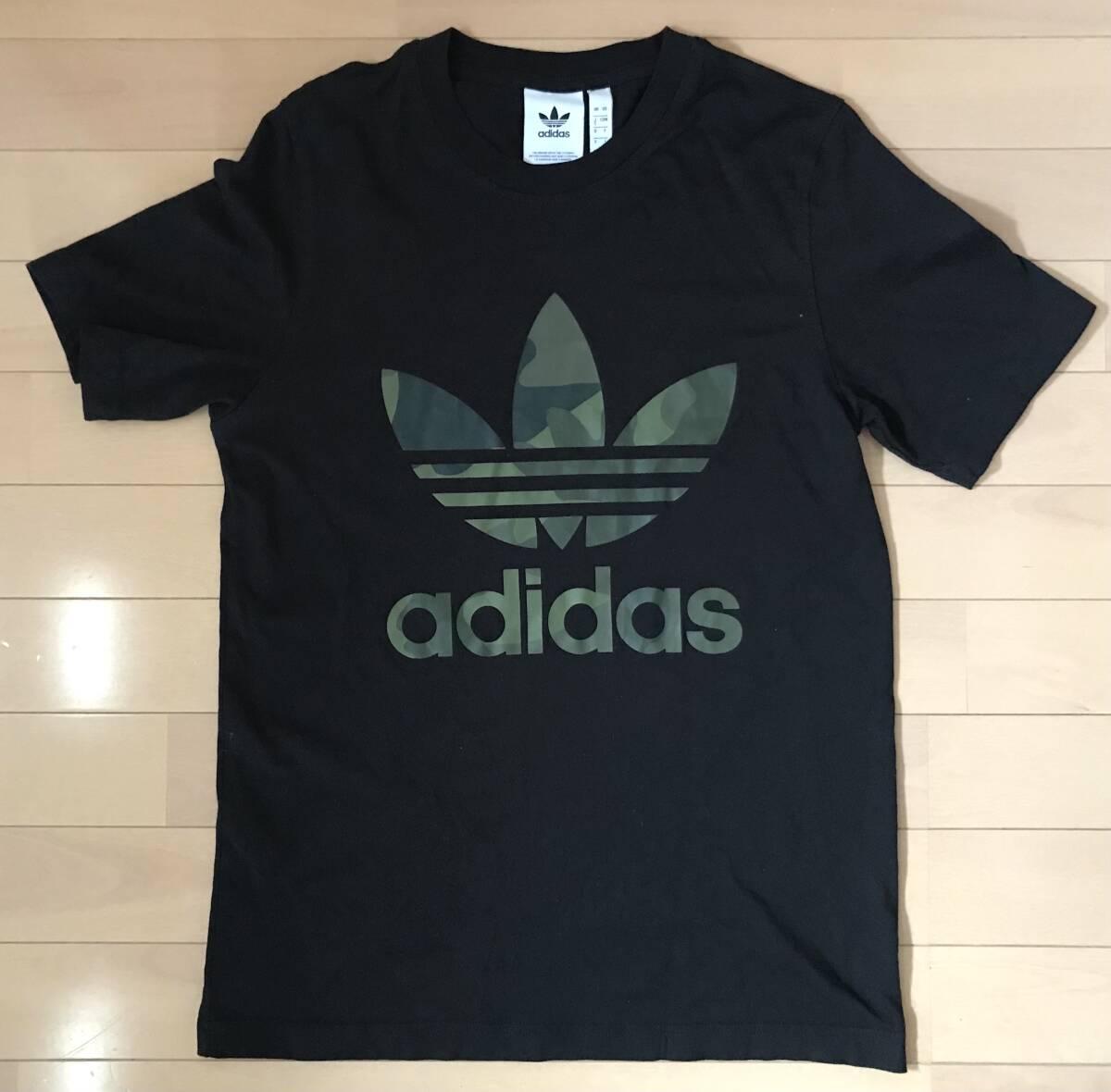 アディダス オリジナルス 半袖Tシャツ カモフラージュ カラー:ブラック サイズ:S拍卖