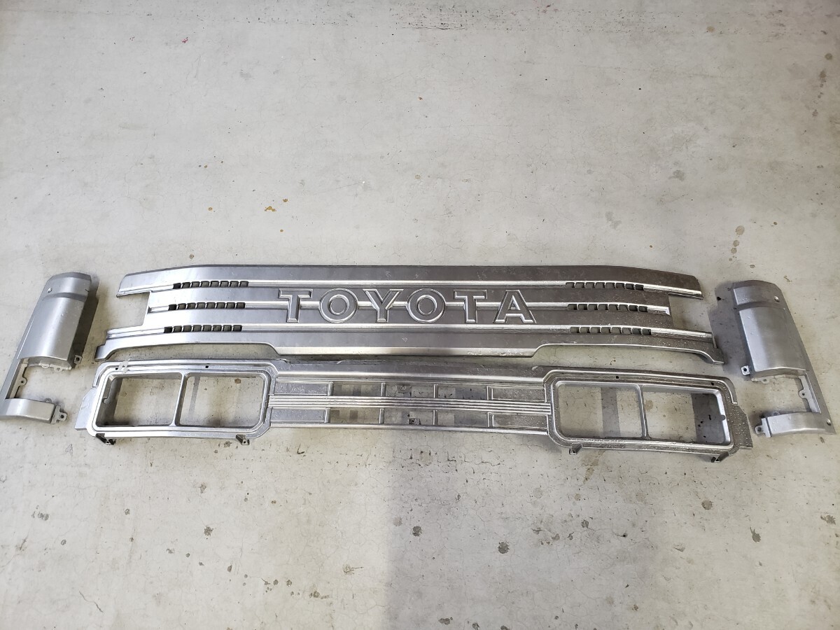 当時物 昭和 トヨタダイナ  フロントグリル 1.5トン車用 デコトラ拍卖
