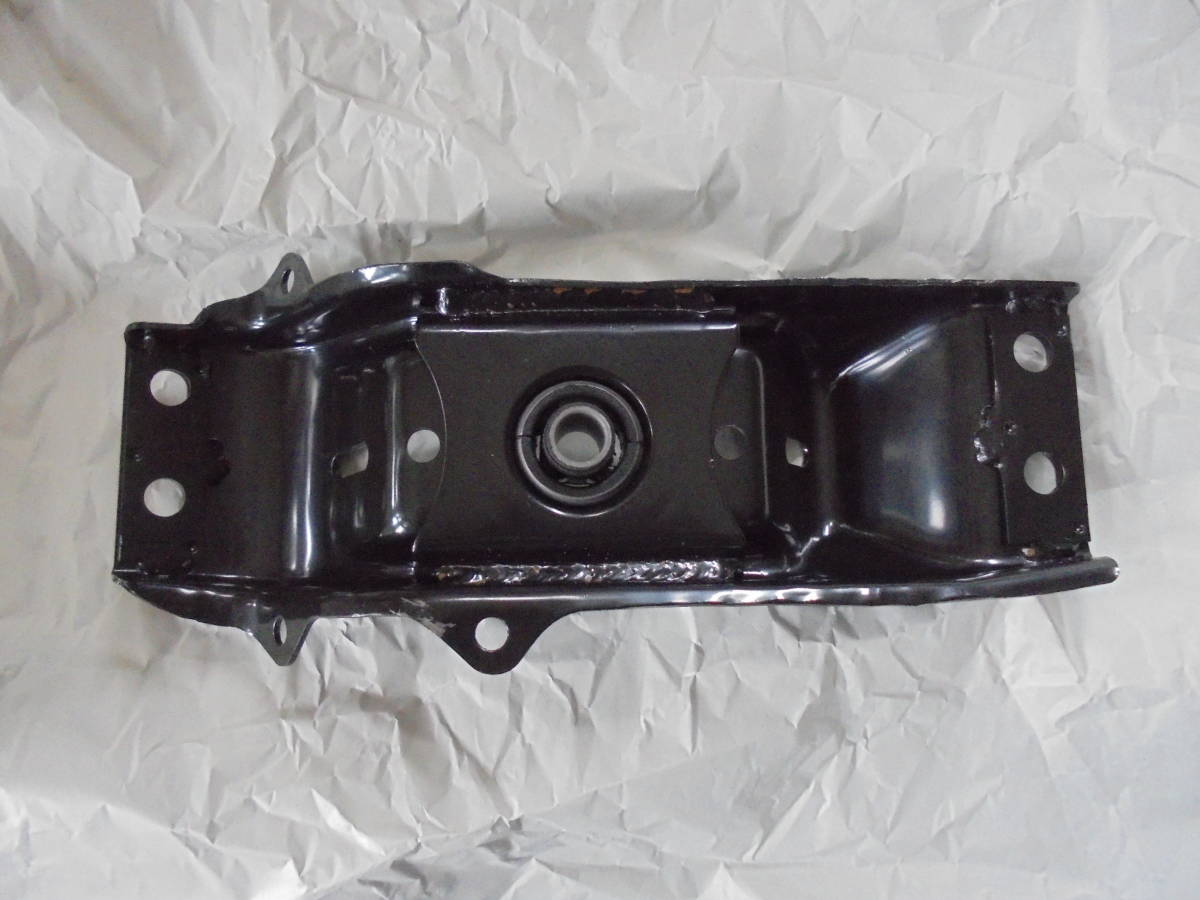 FC3S★新品純正部品★ミッションマウントメンバー★新品★リフレッシュに★全国送料無料(沖縄県除く)★即決★ダメな車両が多い箇所*拍卖