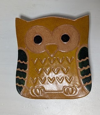 コインケース 小銭入れ 梟 ふくろう 革 キャメル色拍卖