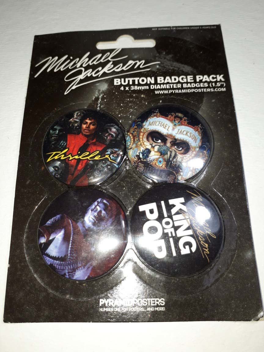 マイケルジャクソン バッチ4個セット デッドストック パッケージ裏側に汚れあり拍卖