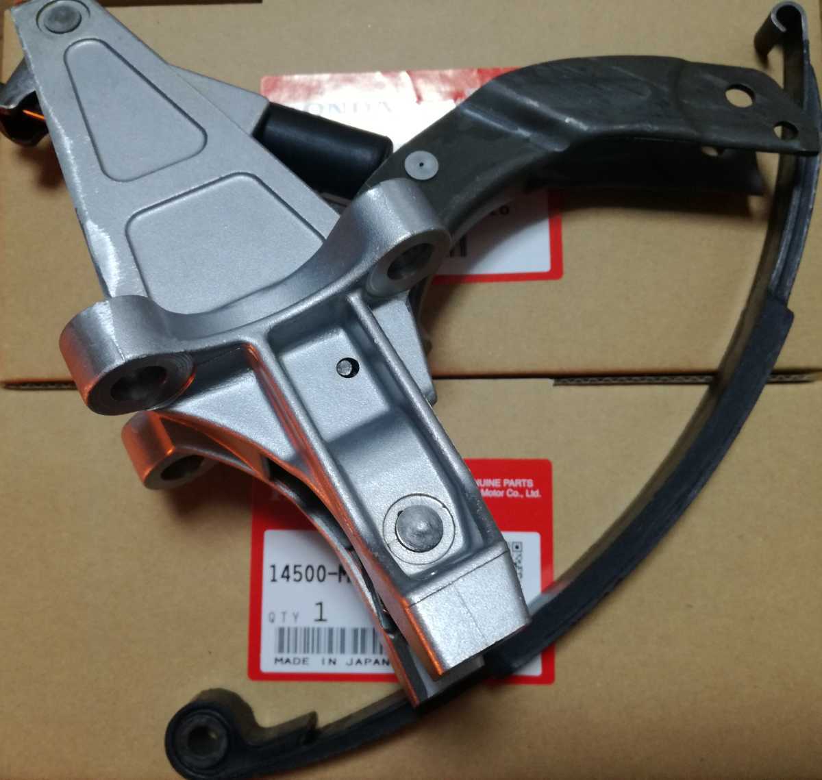 PAYPAY送料込み HONDA 純正 新品 CBX400F エンジン カムチェーン テンショナーブラケット・スリッパ― セット CBX400F2拍卖