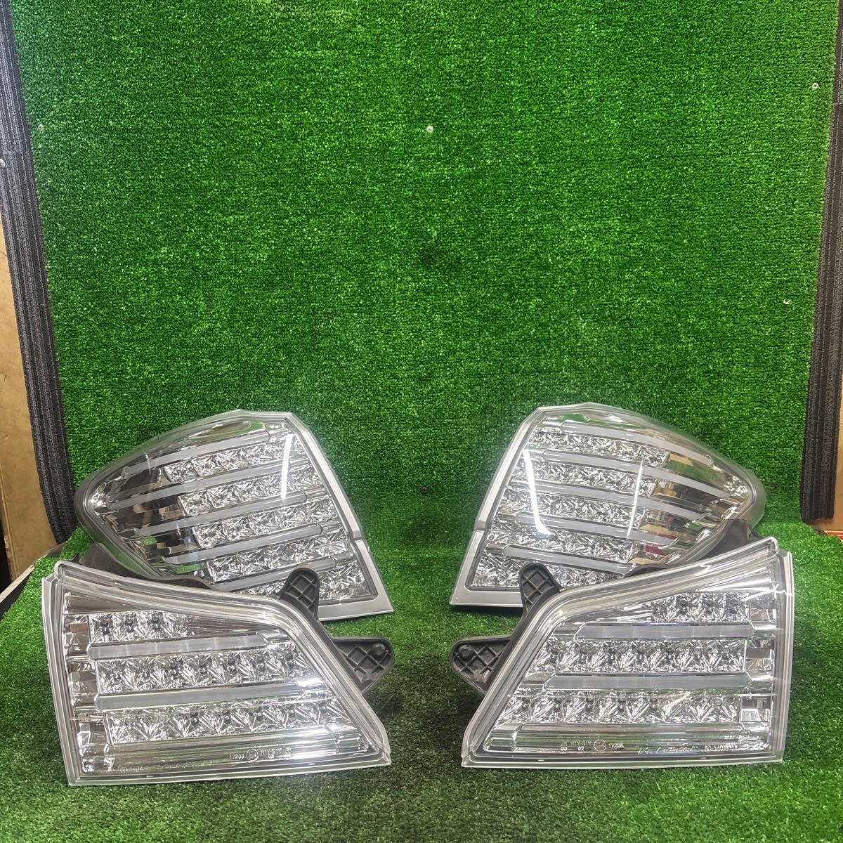 BR9レガシィ 社外テールランプ左右 フィニッシャーランプ付き 32-2拍卖