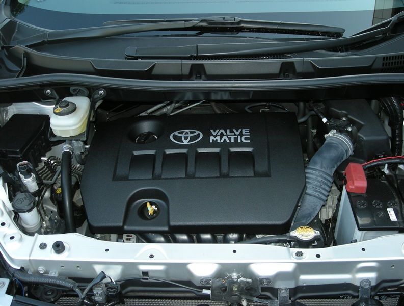 ●新品 未使用●トヨタ純正 ノア ヴォクシー ZRR70系 オーリス ルミオン シリンダーヘッドカバー 流用 エンジンカバー拍卖