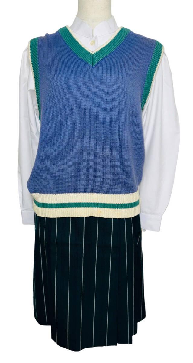 堀越学園 / 制服 / 卒業生保管品/ 指定品 / シャツ/ スカート / ベスト拍卖
