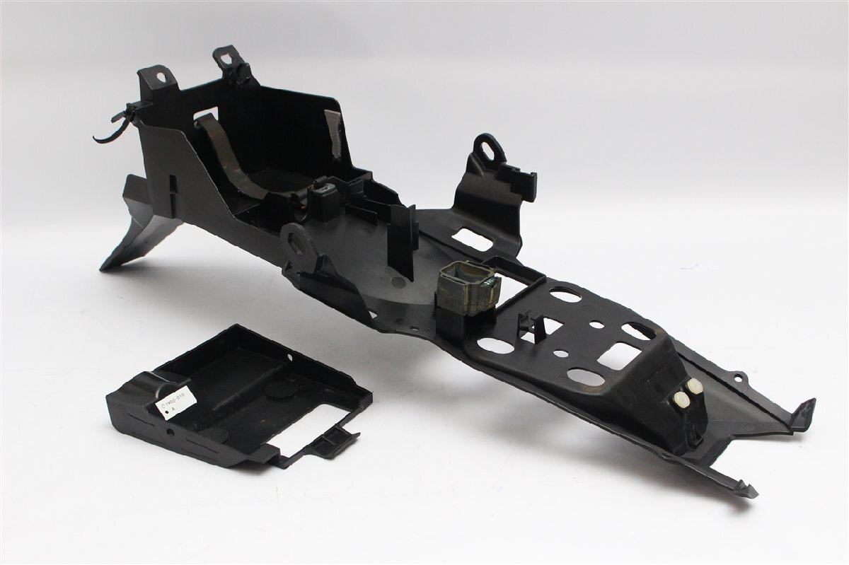 YZF-R25 2015年◆リアインナーフェンダー◆RG10J-004拍卖