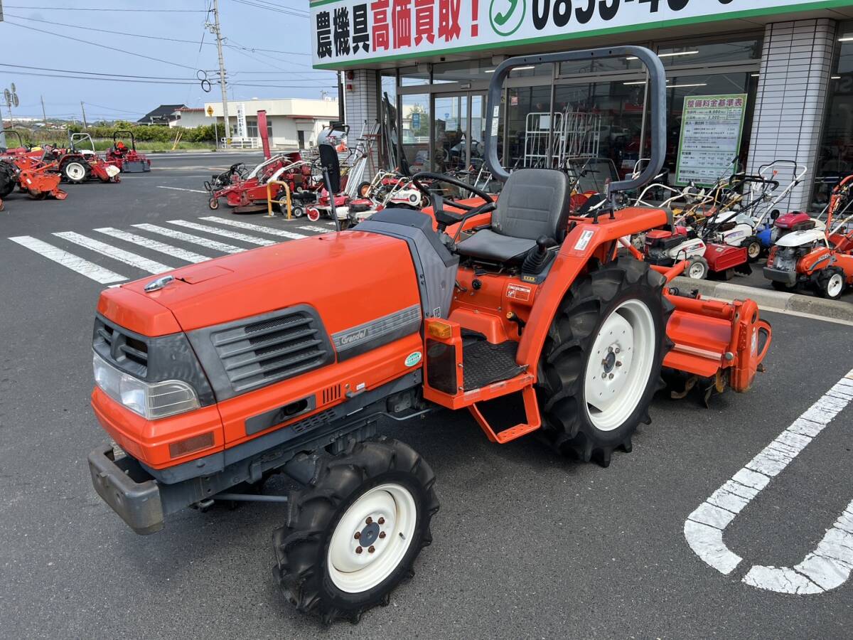 島根発!!【売切り】クボタ ホイルトラクター GL240 24馬力 777時間 作業幅1.6m 安全バー 直接引取 【出雲店】 (25003269)拍卖