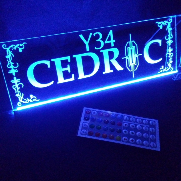 セドリック③ リモコン付 フルカラーLED アクリルプレート 日産 NISSAN ステッカー ライト カスタム パーツ Y34 Y31 Y33 Y32 Y31 Y30 430拍卖