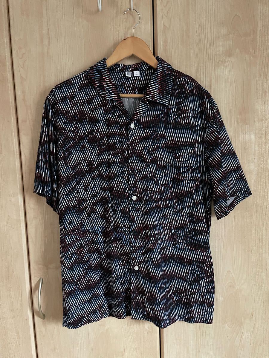 ★美品 UNIQLO U 半袖シャツ シルクシャツ 総柄 L★拍卖