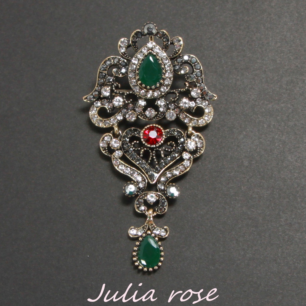 グリーンカラーのティアドロップブローチ レトロ風(バロック調)ブローチ ラインストーン 新品拍卖