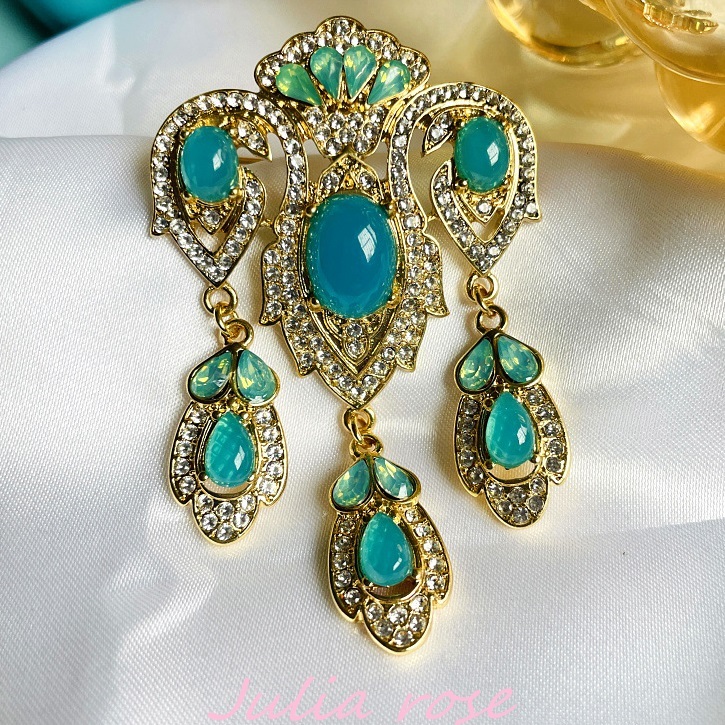 ターコイズカラーのブローチ バロック調ラインストーンブローチ アンティーク風 新品 未使用品拍卖