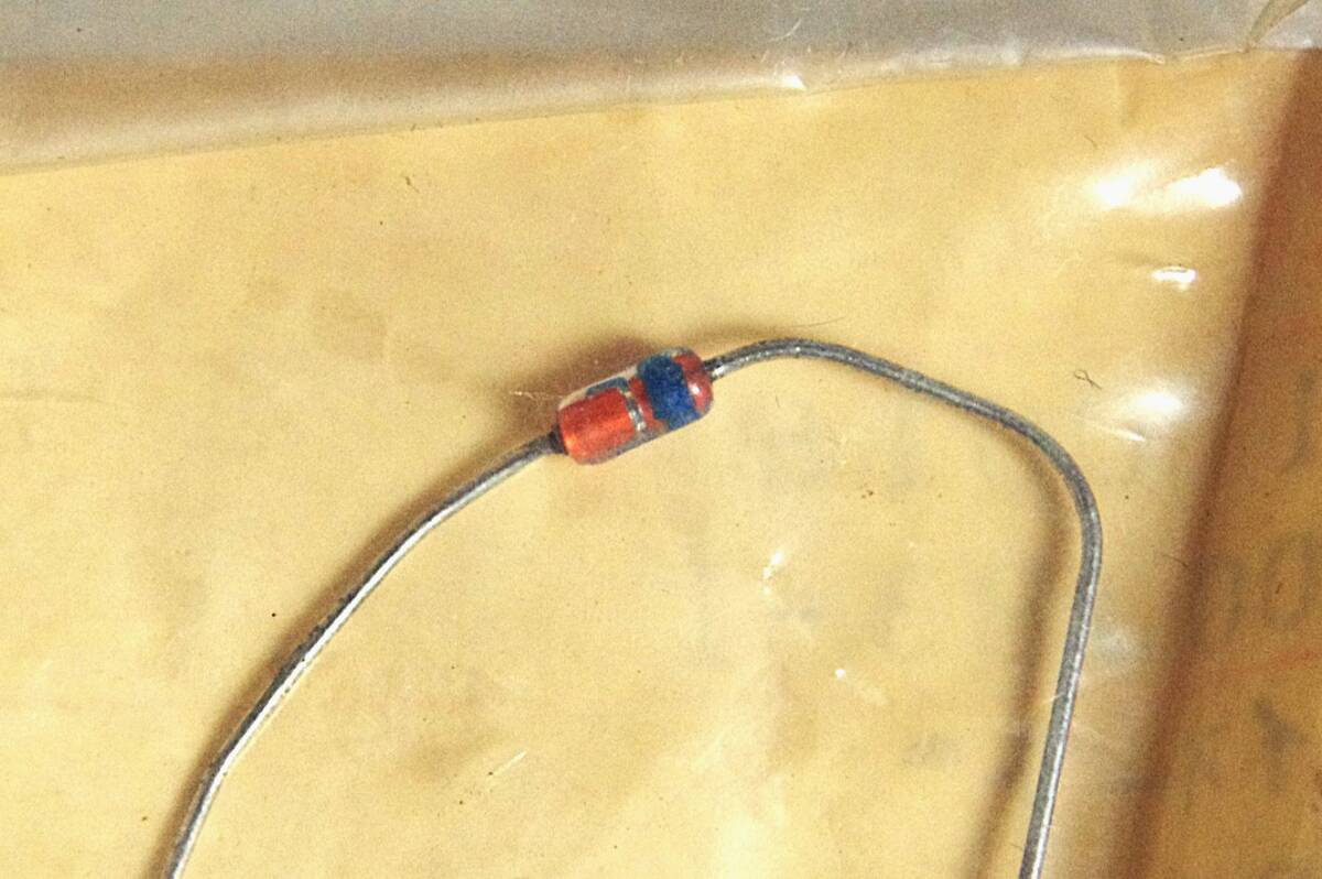 ツェナーダイオード2種 フォトセンサー(フオトトランジスター?) シャープサービスパーツ拍卖