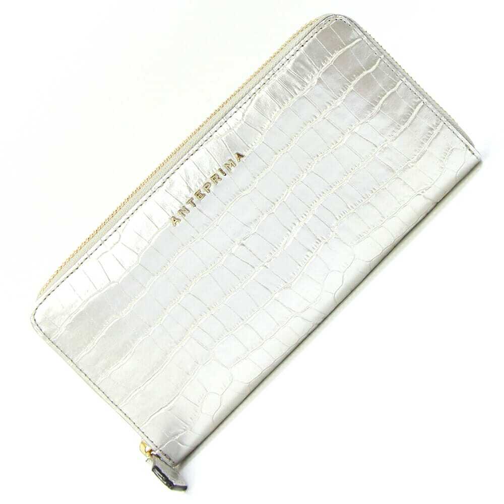 アンテプリマ ラウンドファスナー長財布 ランプリング マルチウォレット EANP10682 シルバー クロコ型押しレザー拍卖