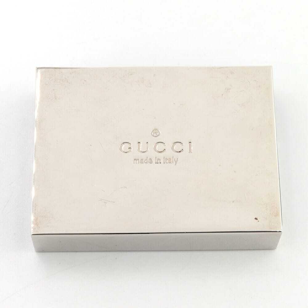 グッチ ピルケース シルバー ブラック メタル プラスチック 中古 小物入れ ロゴ スクエア レディース メンズ ヴィンテージ拍卖