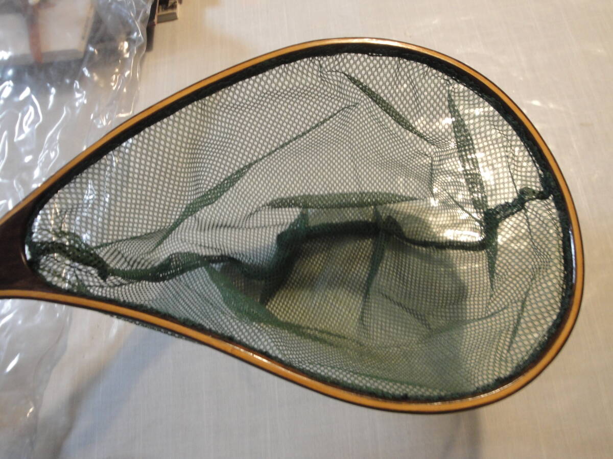 ◇釣道具《 木製たもあみ (約:全長41㎝×網部(28×20)㎝ 145g 60㎝ピンオンリール付き)》◇送料450円 釣果 へらぶな 小魚 収集趣味拍卖